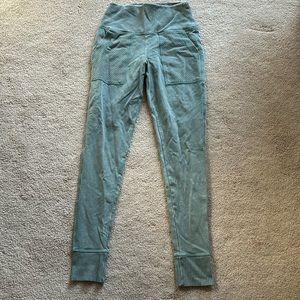 Green aerie leggings